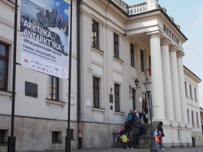 ARKTYKA I ANTARKTYKA - 200 LAT POLSKICH BADAŃ POLARNYCH" - WYSTAWA POLARNA W MUZEUM IM. J. MALCZEWSKIEGO W RADOMIU